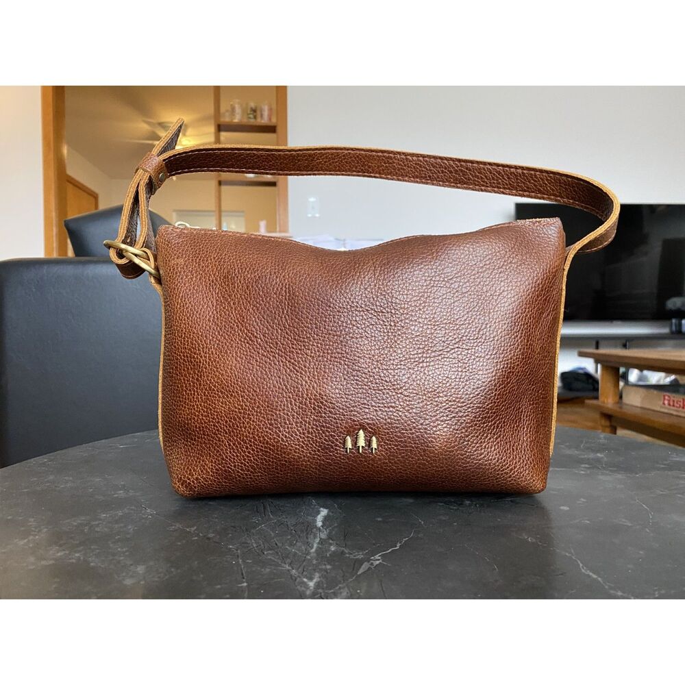 LIKE NEW Portland Leather Goods Brown Slouchy Shoulder Bag - Asheville / Small